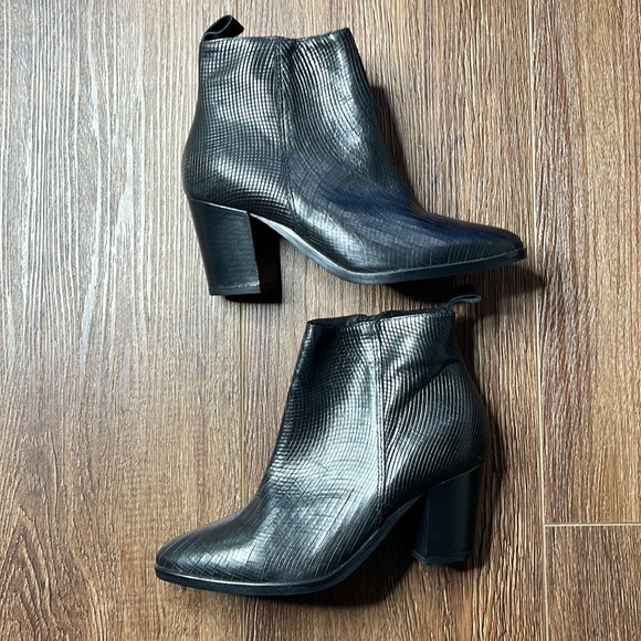 P. Ross leather boots. Sz 8 - Picture 3 of 11